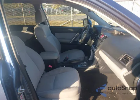 2016 Subaru Forester 2.5I Premium z USA, uszkodzony, nr VIN JF2SJAFC4GH538422